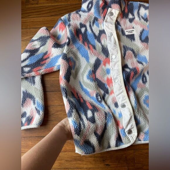 Abercrombie and fitch kids multicolor Sherpa jacket size 15/16 - Picture 12 of 13